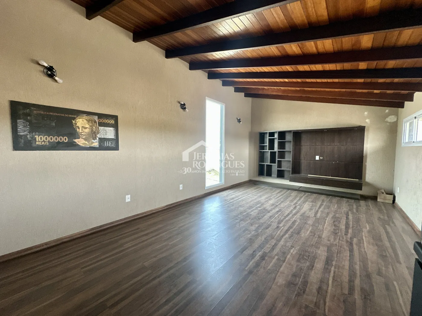 Sobrado com 3 dormitórios, 302 m2 - Condomínio Campos do Conde II - Tremembé/SP.