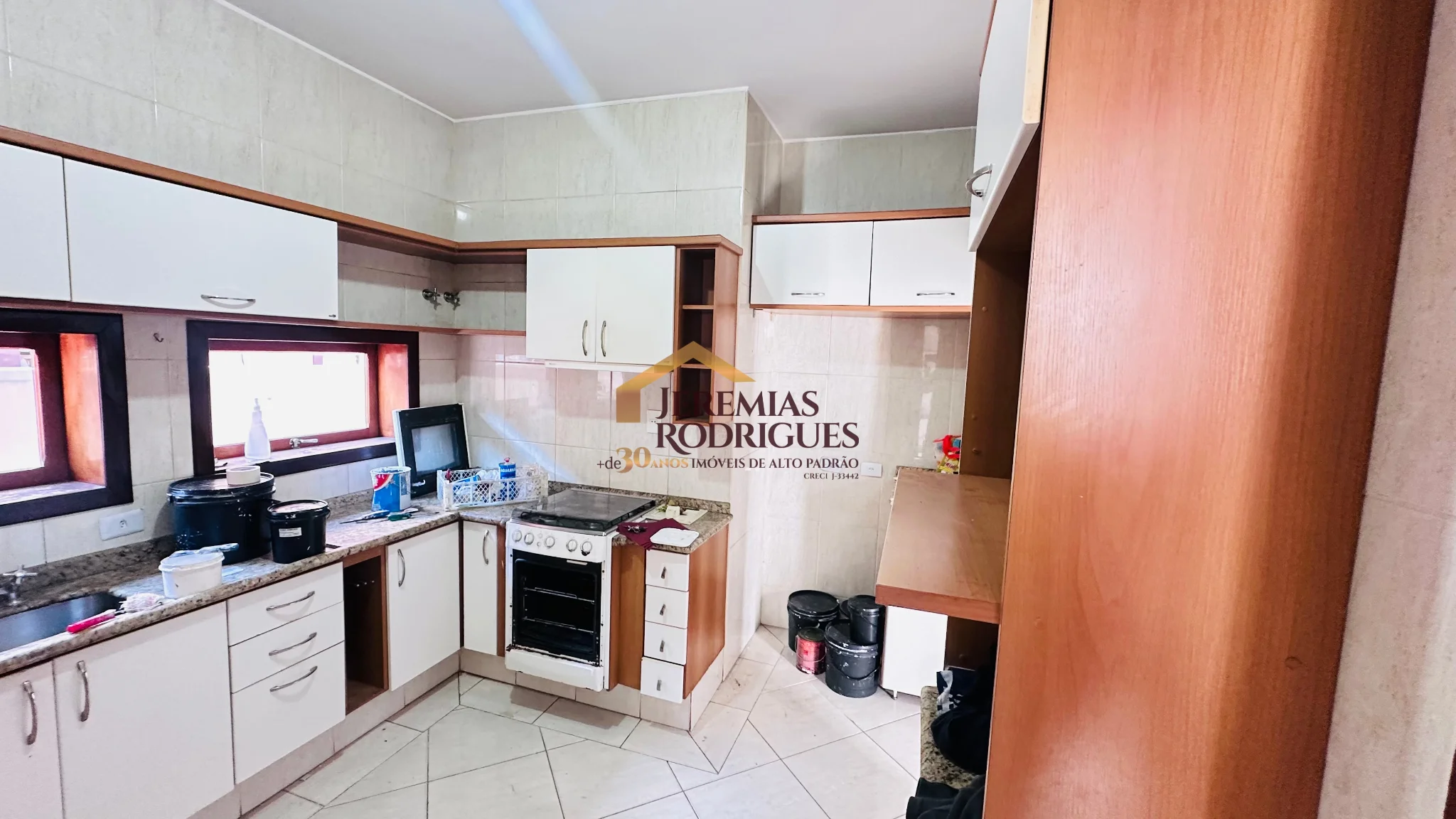 Casa para locação no Condomínio Real Ville em Pindamonhangaba/SP.