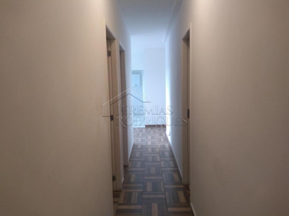 Apartamento com 3 dormitórios para locação, 89M² no Edifício New Way Tower em Pindamonhangaba/SP