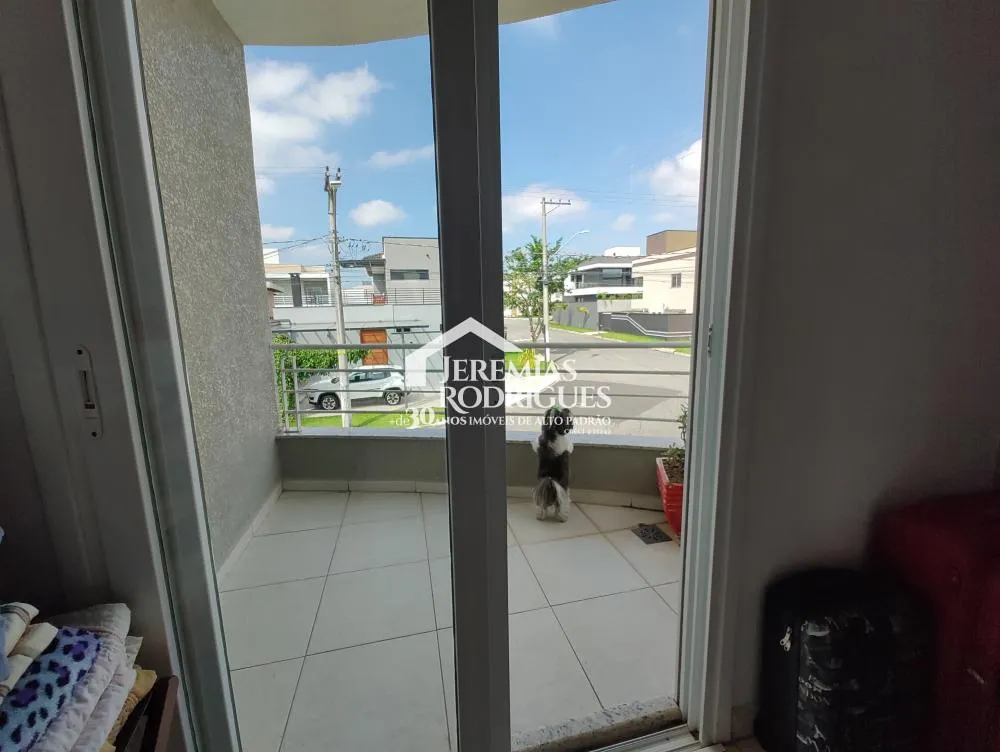 Casa com 3 quartos, 252 m²- Condomínio Campos do Conde Chamboard - Tremembé/SP