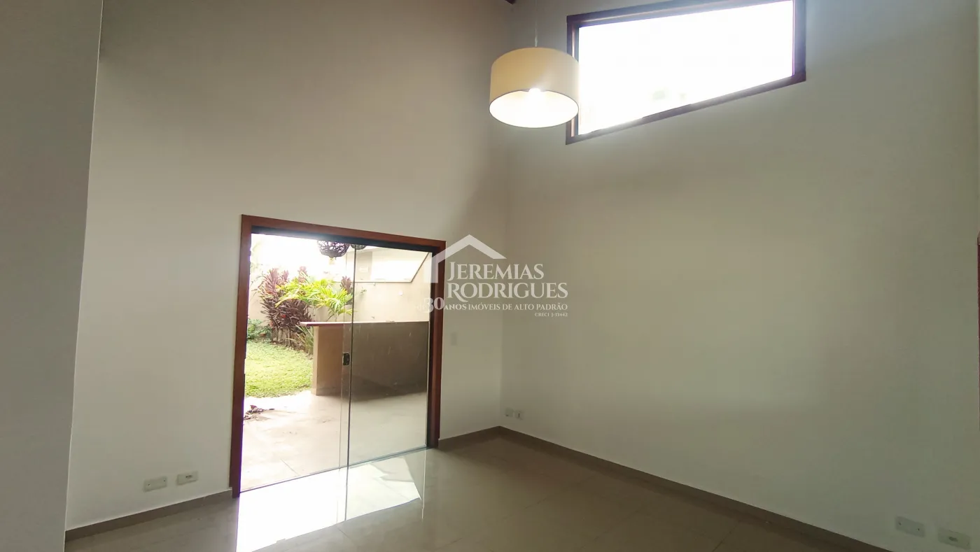 Casa para venda e locação com 3 dormitórios no Condomínio Pontal da Amizade em Taubaté/SP.
