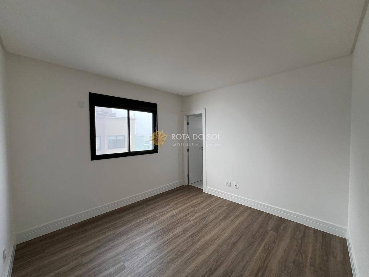 Doha Tower Apartamento Quadra Mar 4 Suítes em Meia Praia Itapema/SC