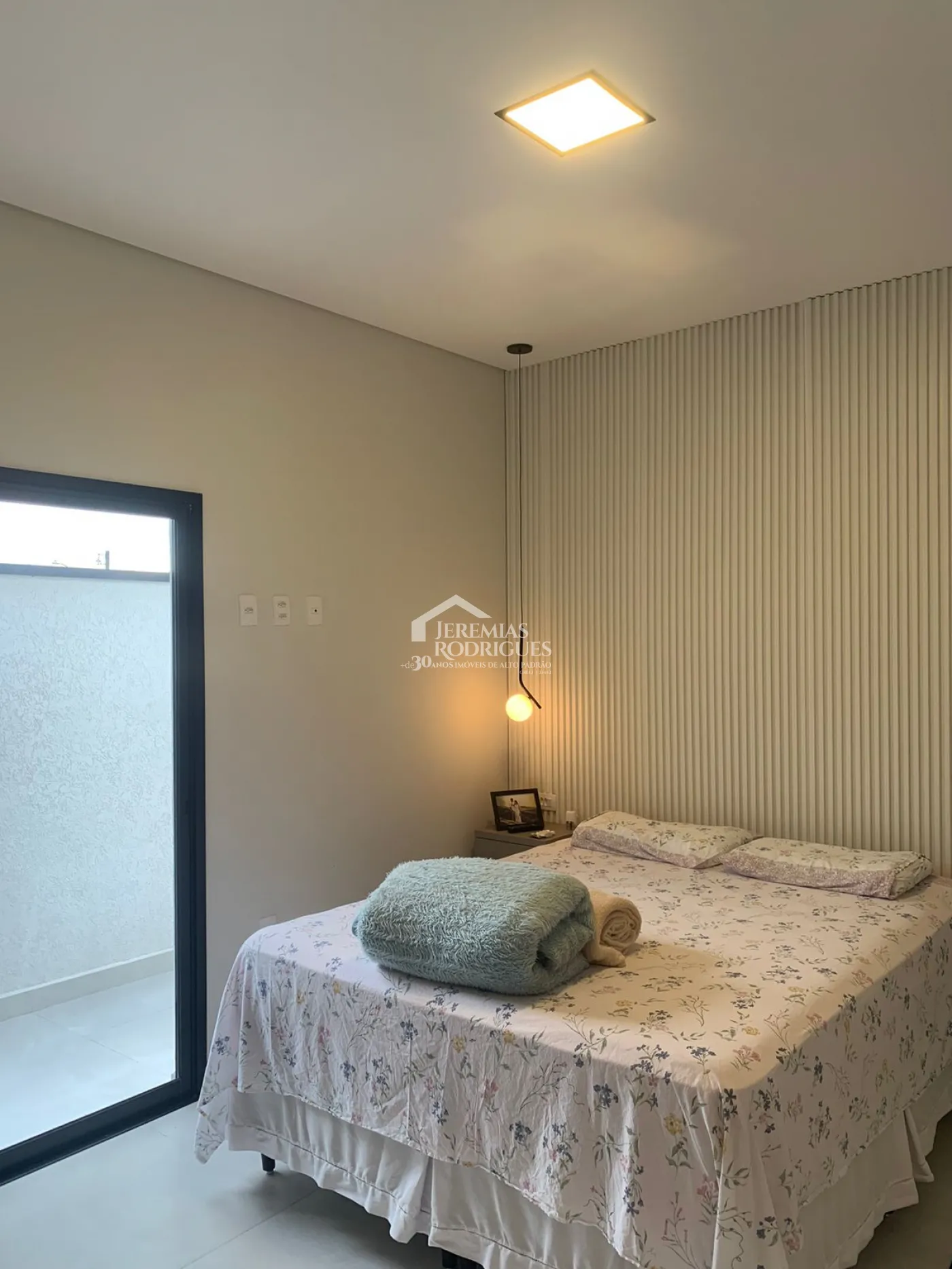 Casa com 3 dormitórios, 145 m² - Condomínio Cataguá Way- Taubaté/SP