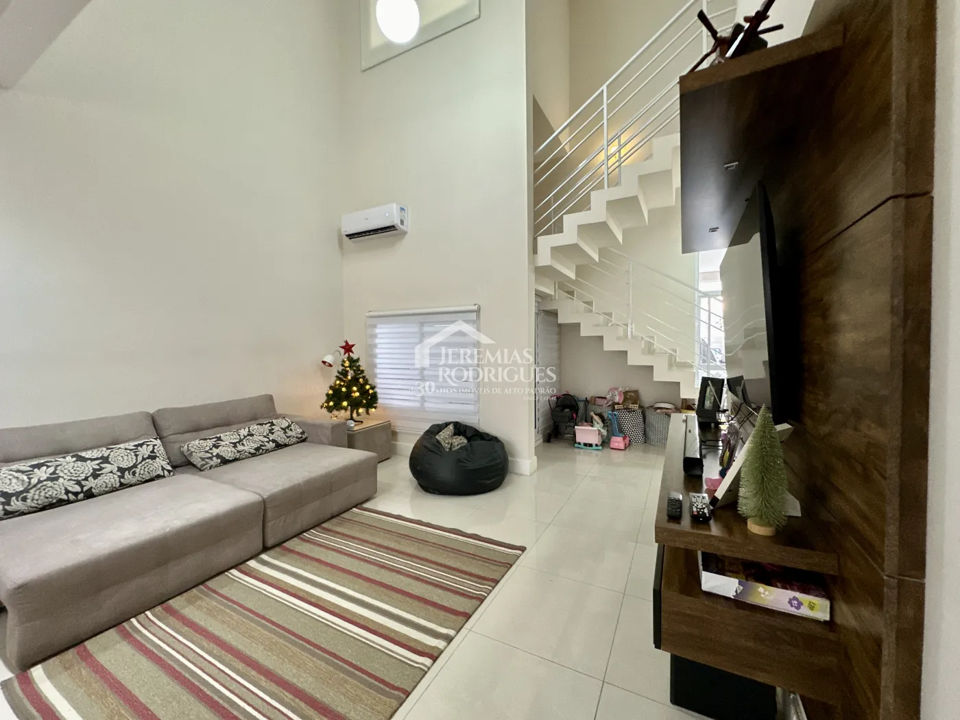 Casa à venda com 3 dormitórios no Condomínio Campos do Conde I em Tremembé/SP