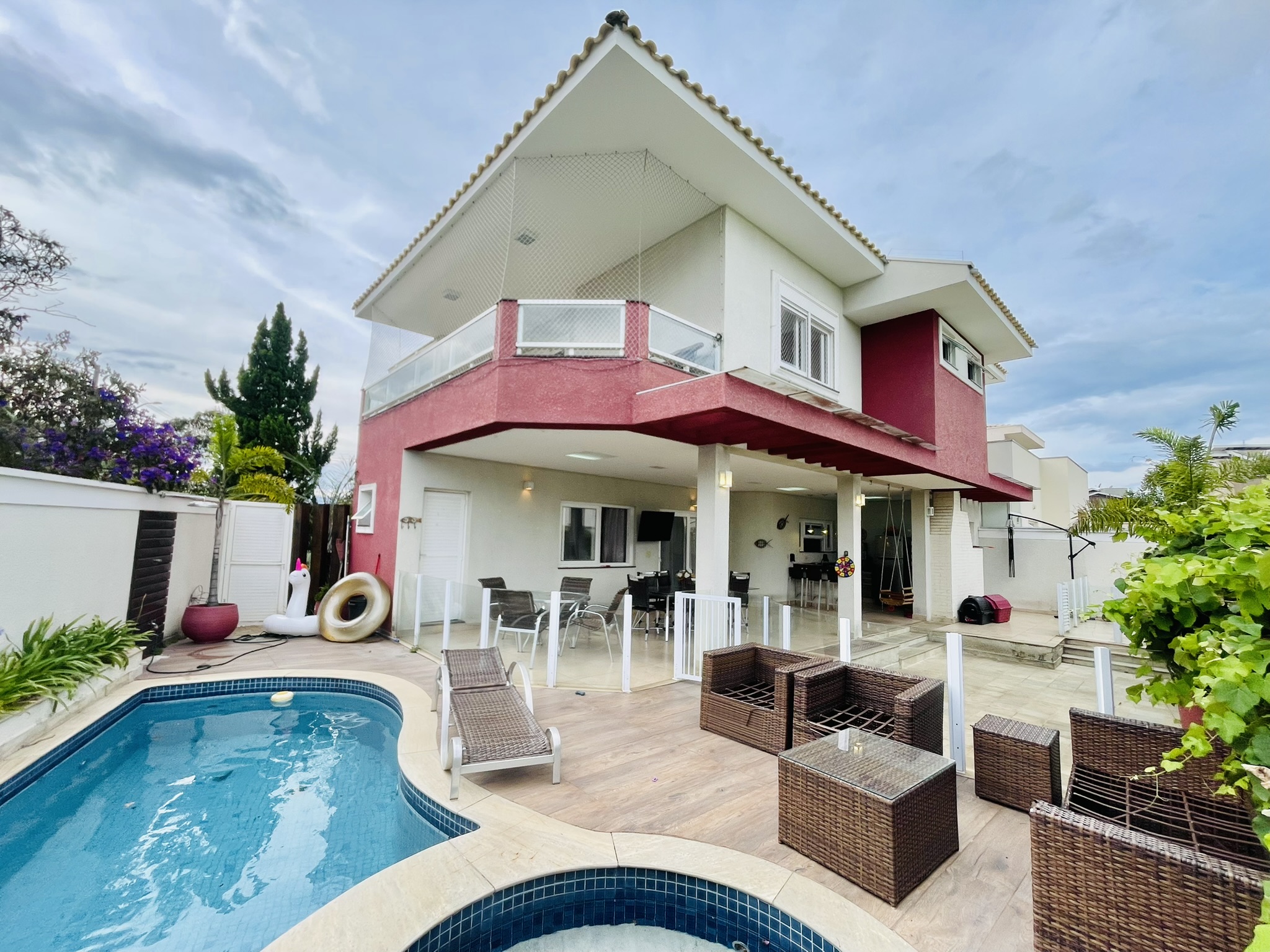 Casa para venda com 4 dormitórios no Condomínio Campos Do Conde I em Tremembé/SP