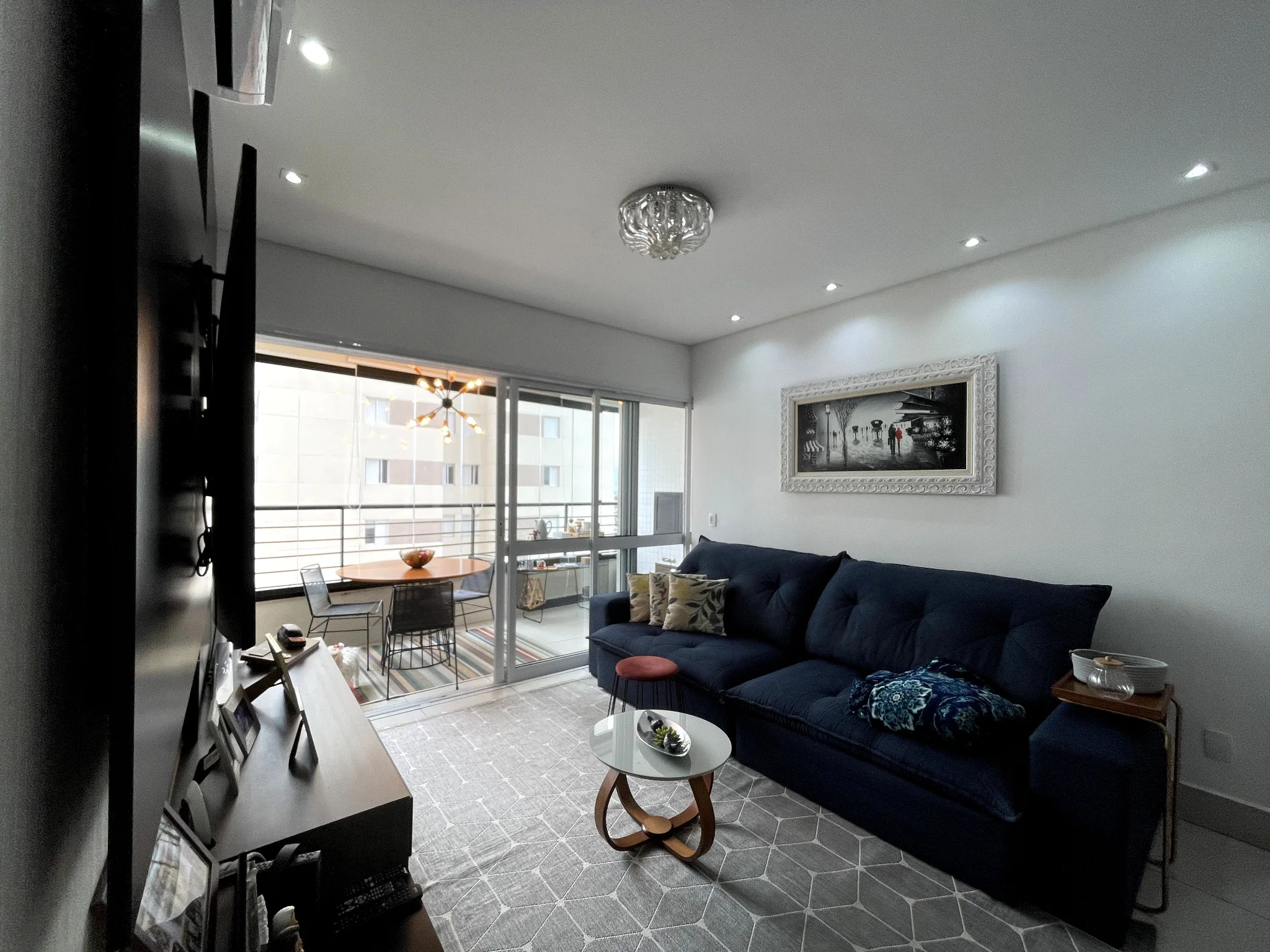 Apartamento à venda com 3 suítes no Condomínio Renaissance em Taubaté/SP. 