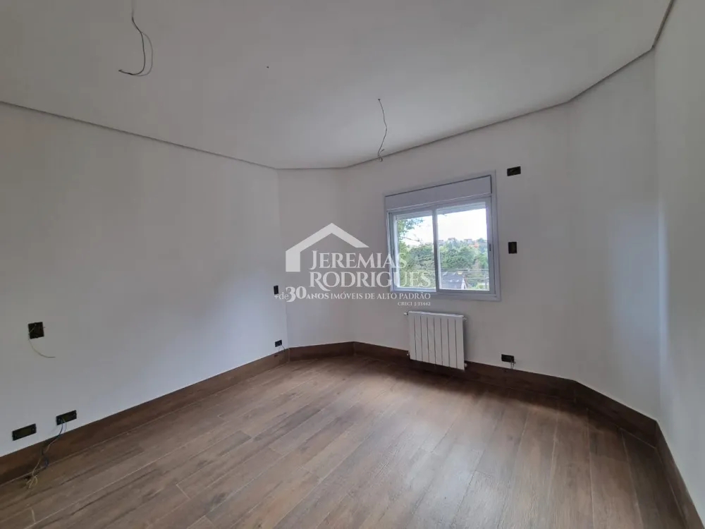 Apartamento com 3 dormitórios, 124 m² - Edifício Embaixador - Campos do Jordão/SP