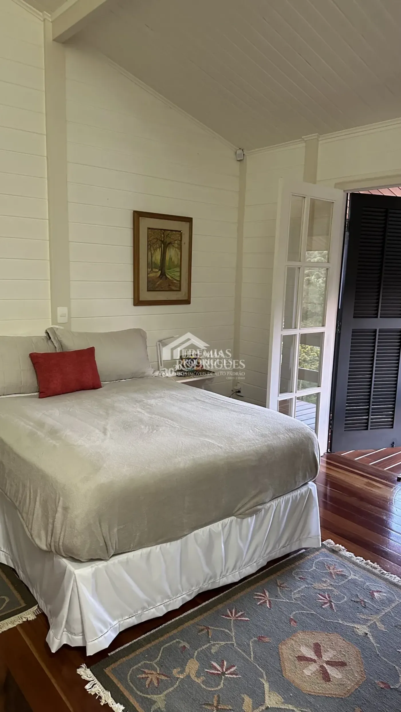 Casa à venda com 5 suítes no bairro Nova Capivari em Campos do Jordão/SP