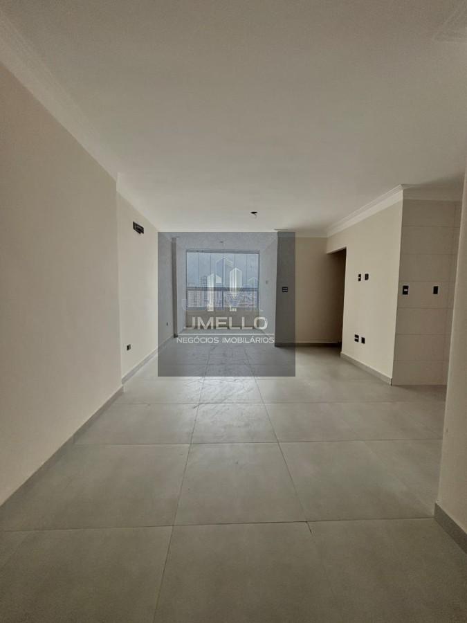 Apartamento para Venda em Praia Grande, Guilhermina, 2 dormitórios, 1 suíte, 1 banheiro, 2 vagas — foto 1