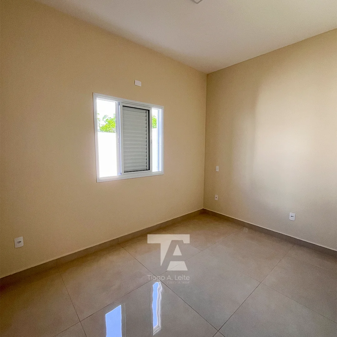 Casa térrea com 3 dormitórios à venda no Laguna Residencial em Pindamonhangaba/SP