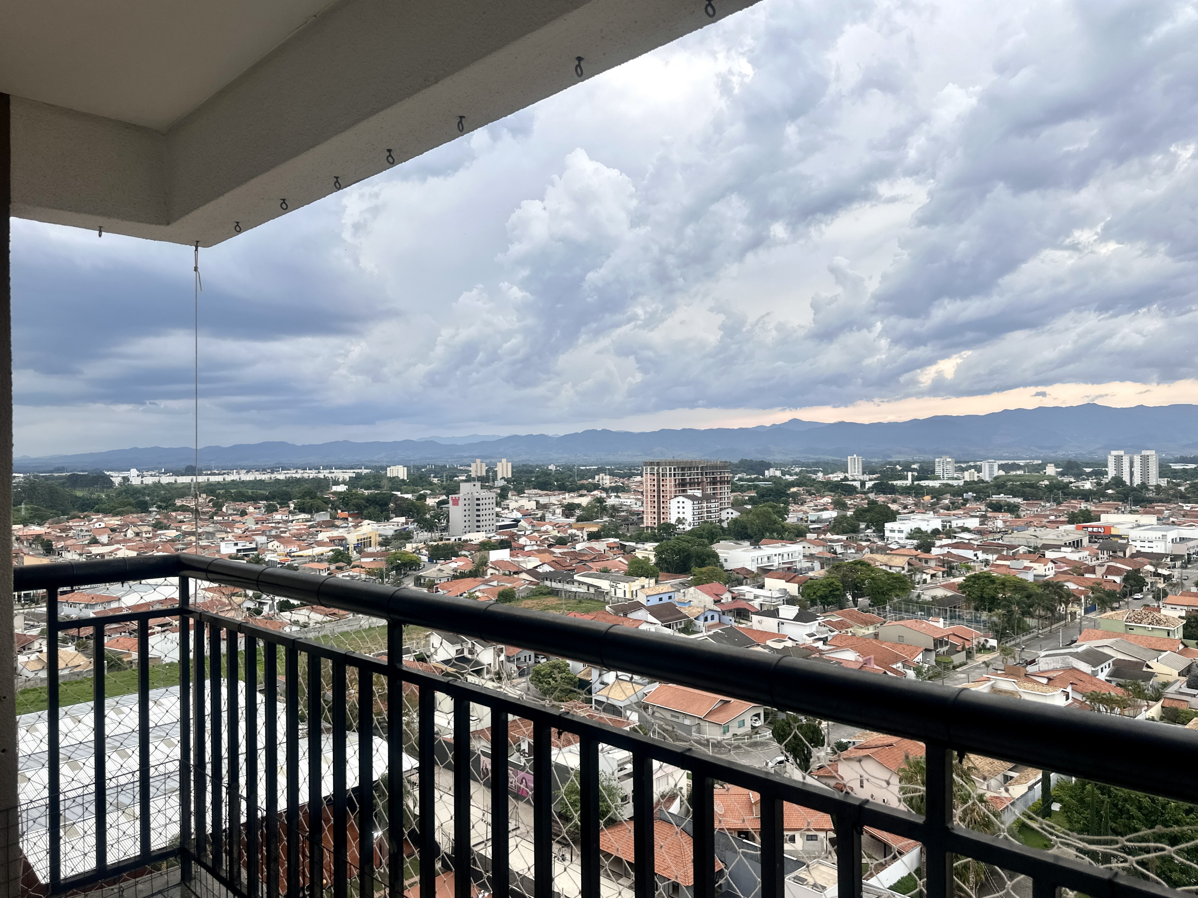 Apartamento à venda com 2 dormitórios, 82 m² no Condomínio Cyan Boulevard das Águas em Taubaté/SP.