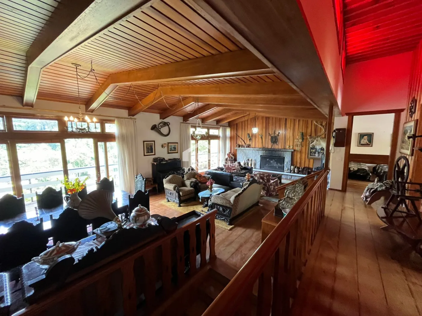 Casa para venda com 3 dormitórios no Jardim do Embaixador em Campos do Jordão/SP