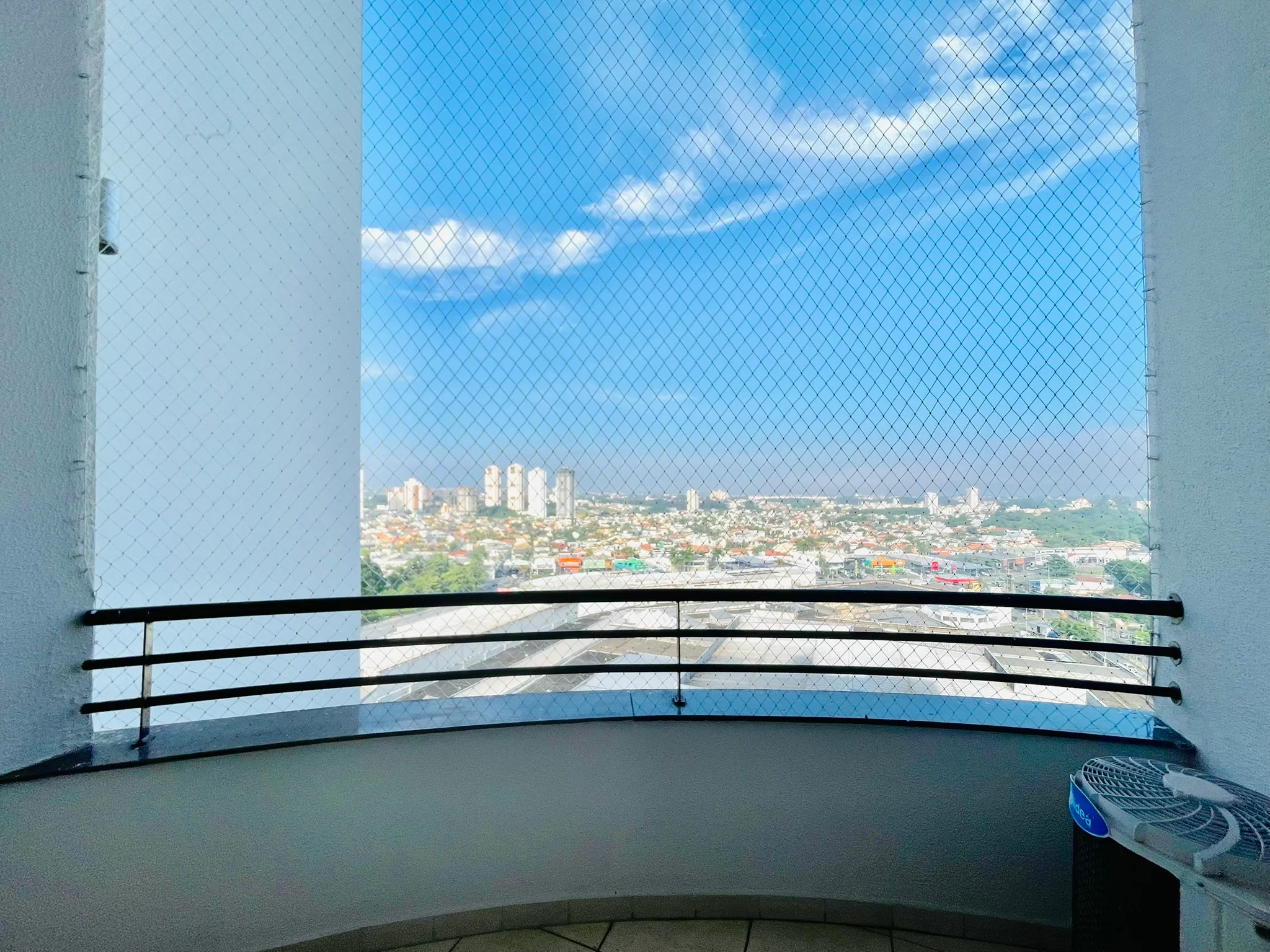 Apartamento à venda com 110 m² no Residencial Placere em Taubaté/SP.