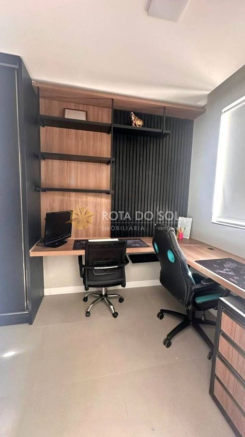Sobrado à Venda 2 Suítes e 2 Vagas em Morretes Itapema SC