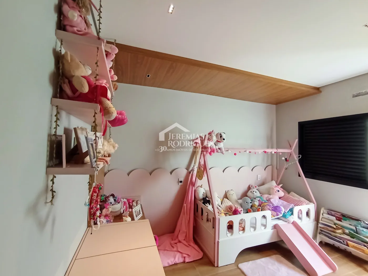 Casa para venda com 3 suítes no Condomínio Residencial Terrazzo Di Itália em Taubaté/SP