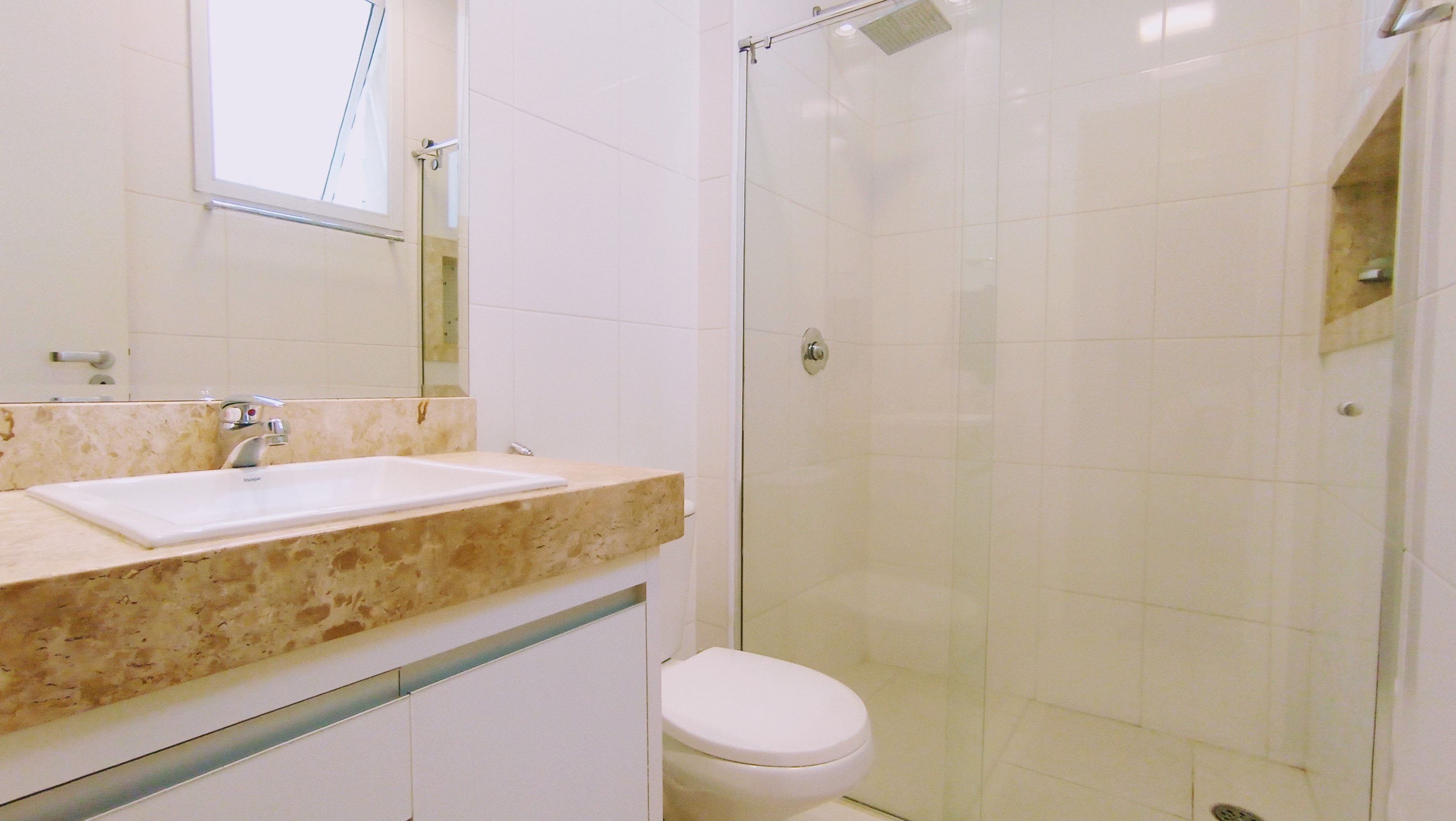 Apartamento à venda com 3 suítes no Condomínio Renaissance em Taubaté/SP.