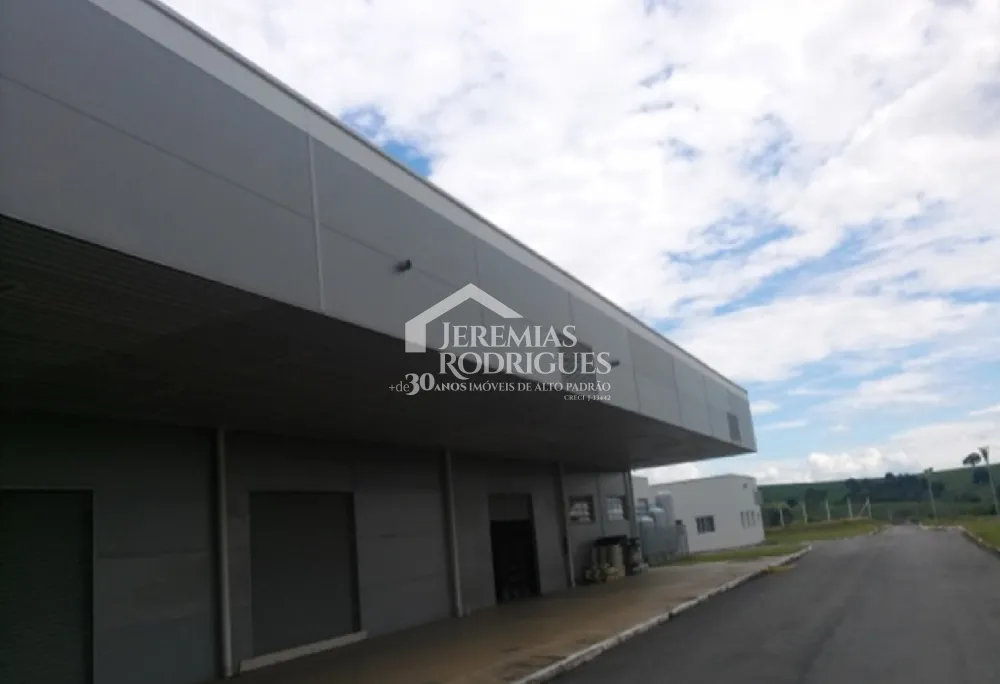 Excelente galpão padrão AA climatizado e com piso antiestático