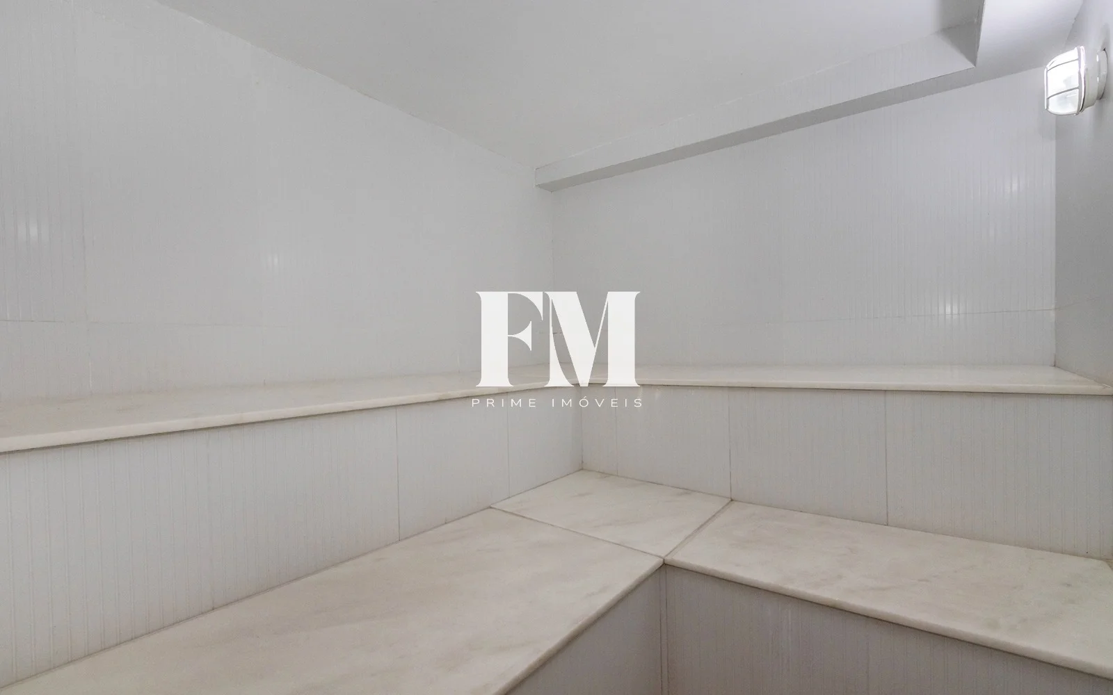 Leblon | Rua Aperana | 2 Quartos (1 Suíte) | 79m² com Varanda e Vaga a Poucos Metros da Praia - foto 53