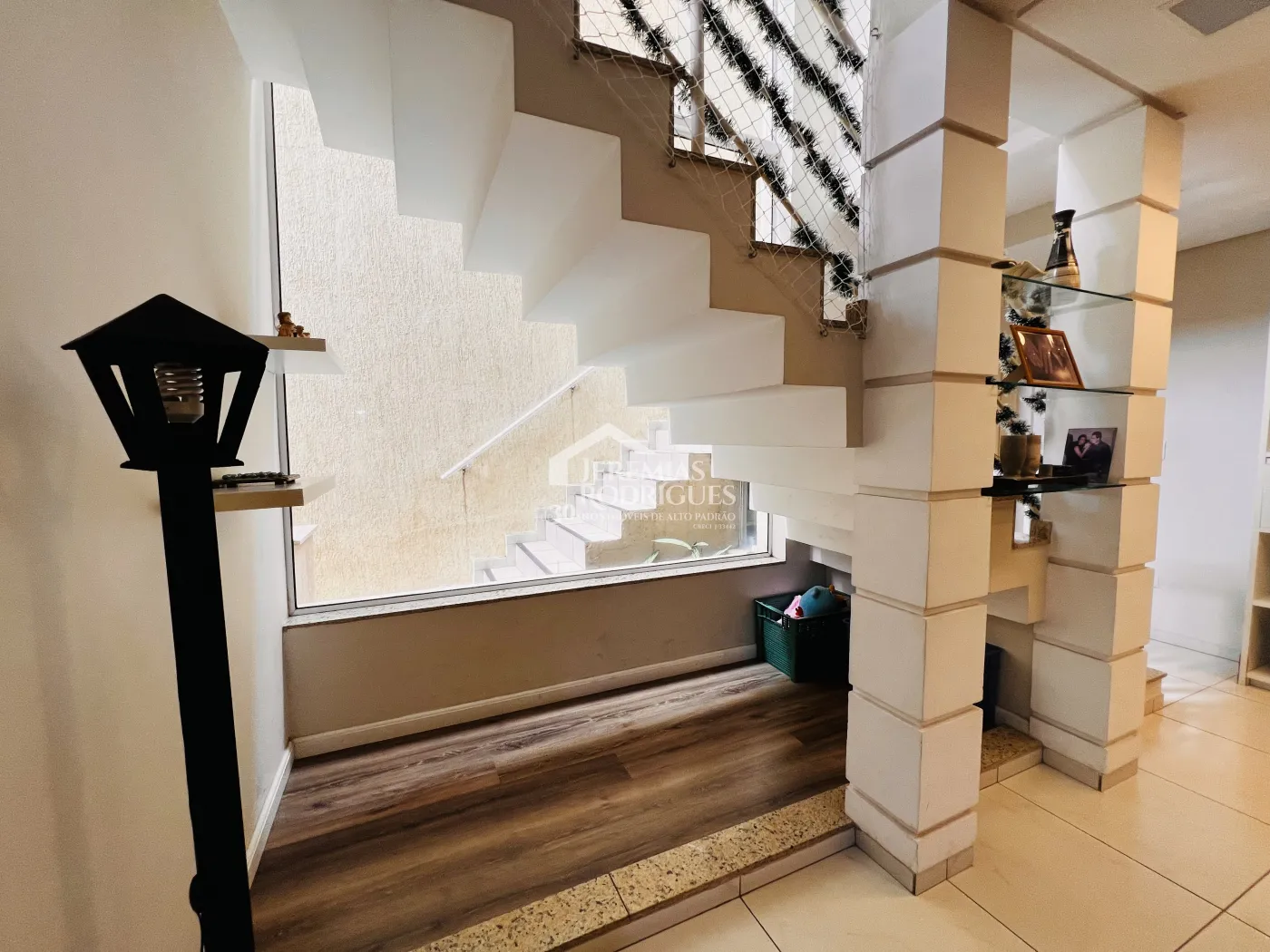 Casa com 4 dormitórios, 394 m² - Alto São Pedro - Taubaté/SP.