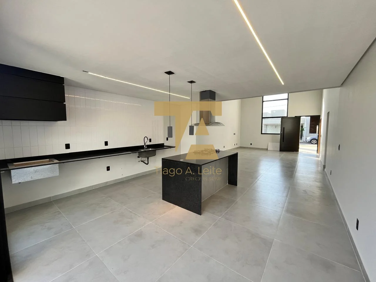 Casa com 3 Suítes à Venda em Condomínio Pérola do Vale em Tremembé/SP