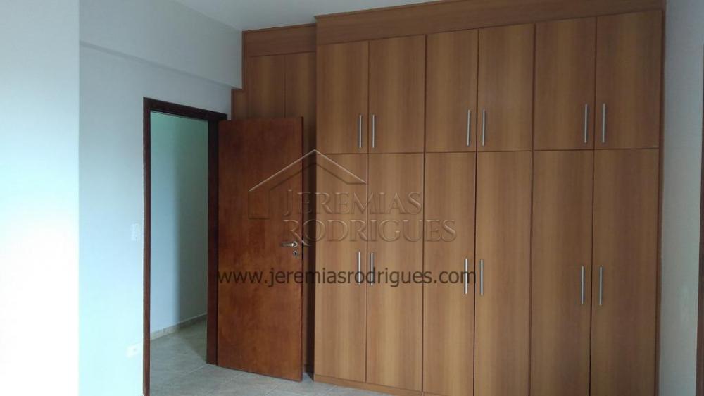 Apartamento à venda com 3 dormitórios, 146 m² no Edifício Olímpia em Taubaté/SP. 
