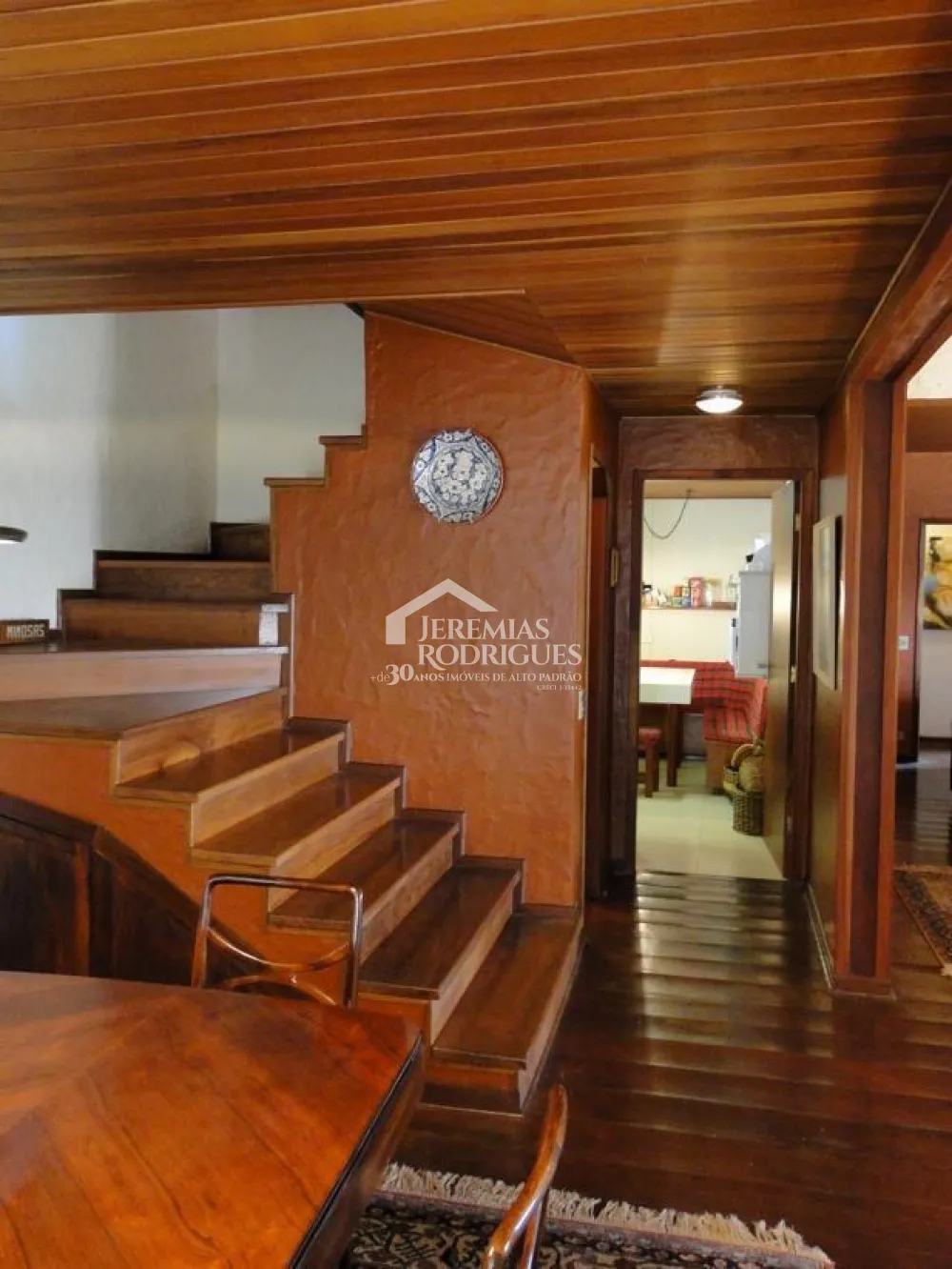 Casa com 4 dormitórios, 600 m² - Descansópolis - Campos do Jordão/SP.