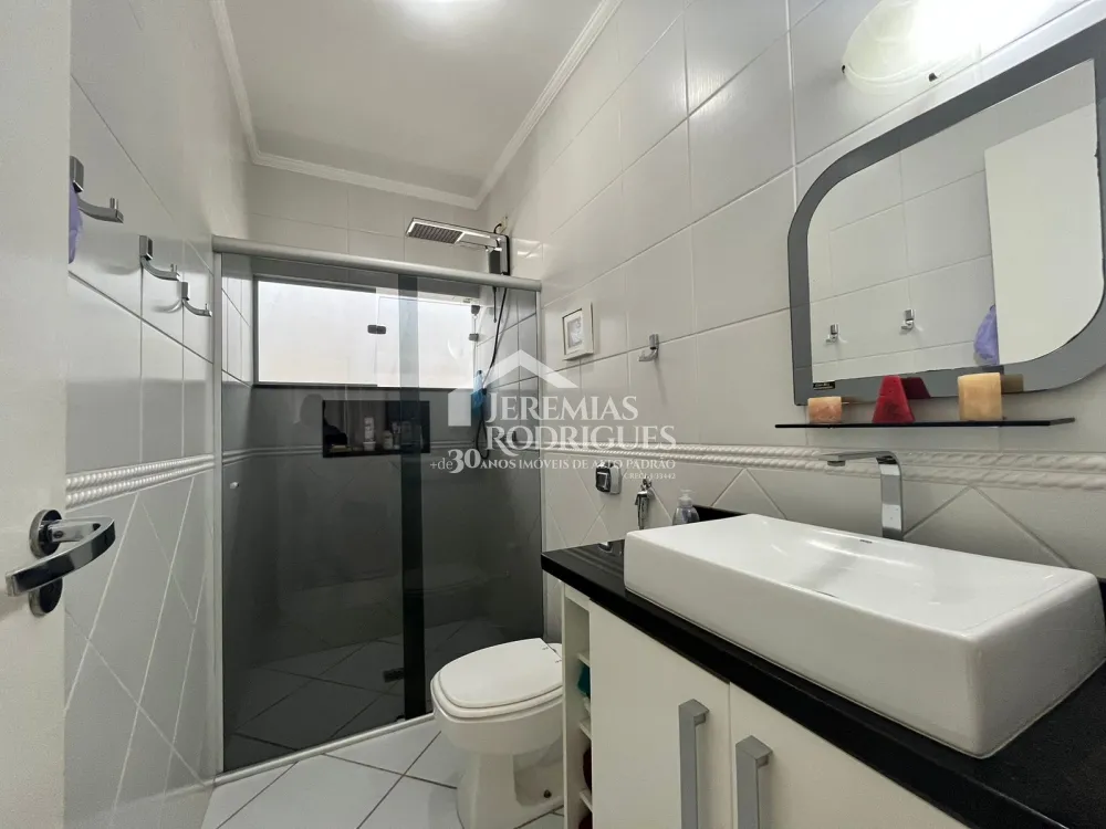 Casa com 3 dormitórios, 230 m² - Condomínio Campos do Conde I - Tremembé/SP