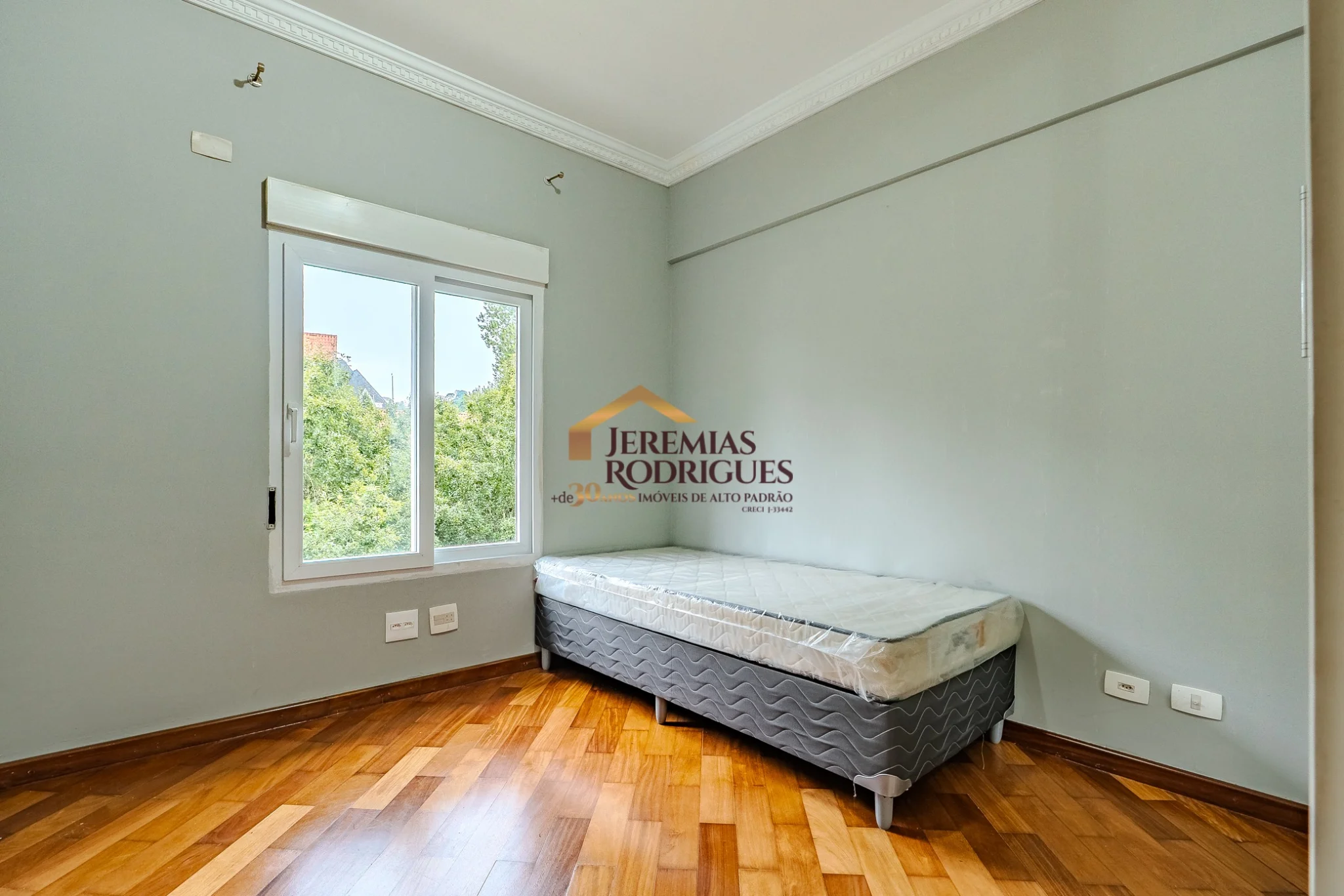 Apartamento à venda no Condomínio Chateau Du Loire em Campos do Jordão/SP. — foto 9