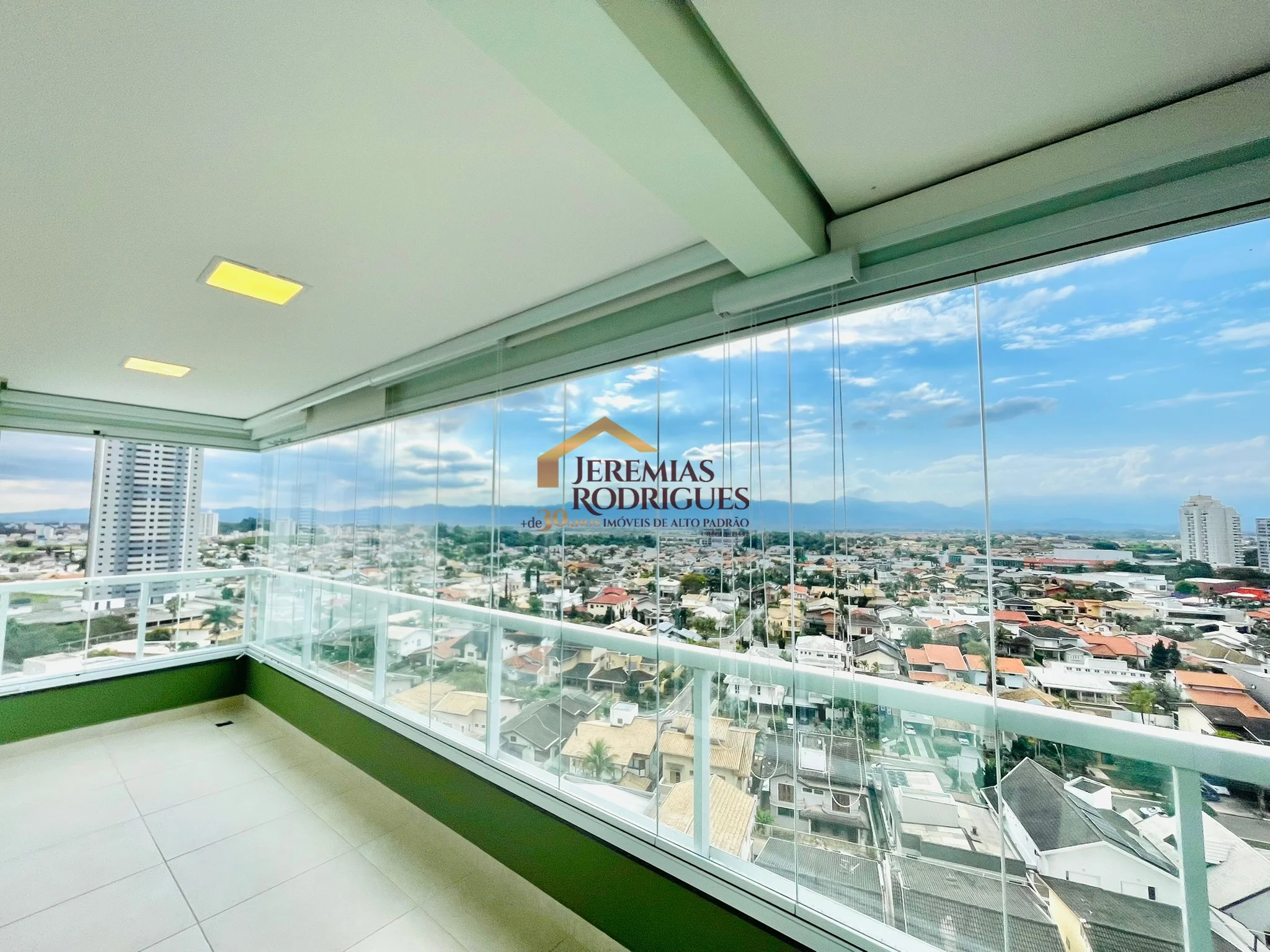 Apartamento para locação e venda Porteira fechada no Edifício Vert Residence em Taubaté/SP.