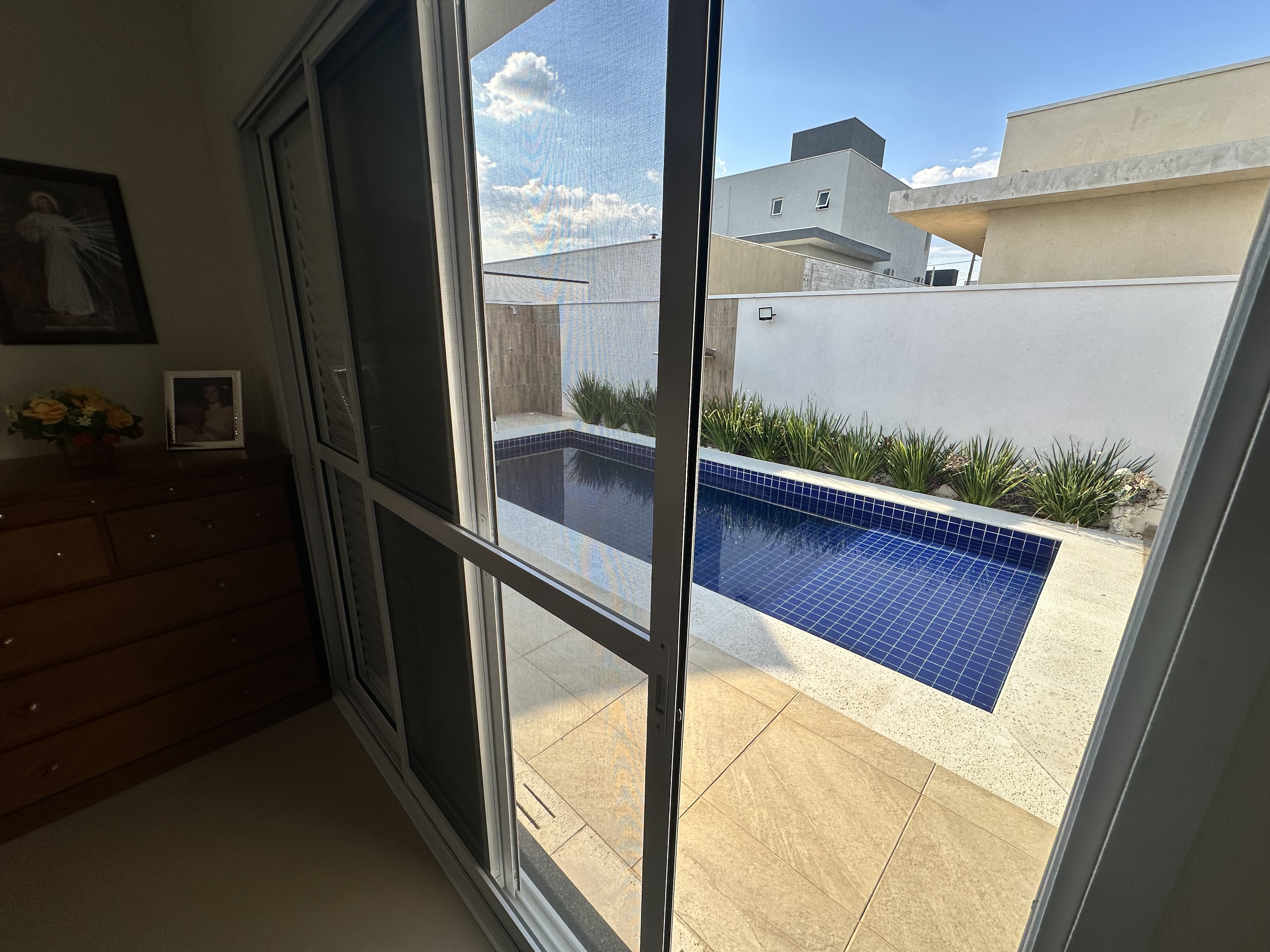 Casa para venda e locação com 3 suítes no Condomínio Reserva dos Lagos em Pindamonhangaba/SP.