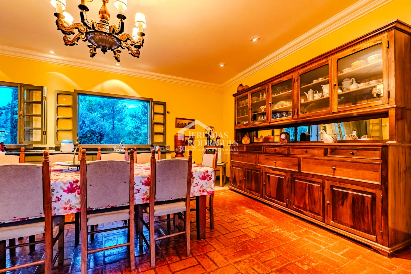 Casa à venda por R$ 6.200.000,00 - Cunha/SP