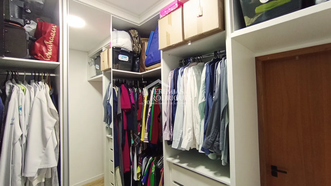 Casa à venda com 3 suítes no Condomínio Terrazzo Di Itália em Taubaté/SP.