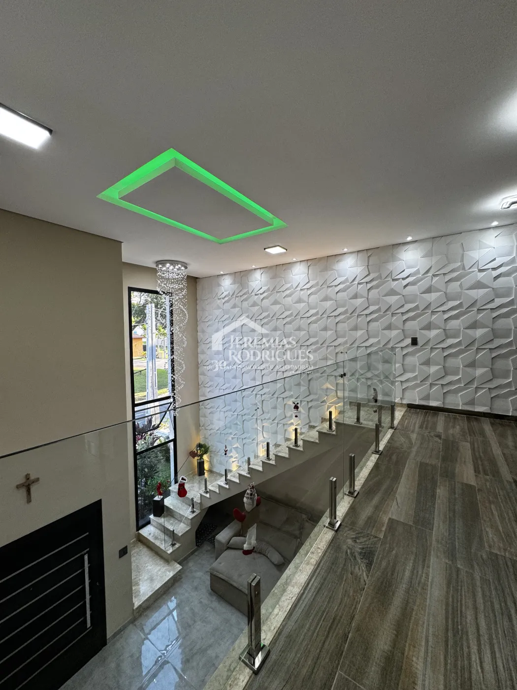 Casa com 3 dormitórios, 267 m² - Condomínio Parque das Araucárias - Tremembé/SP.