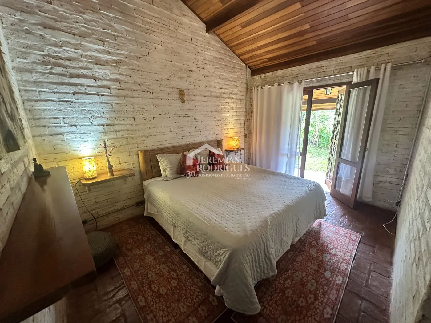 Casa à venda com 3 suítes no Centro em Santo Antônio do Pinhal/SP