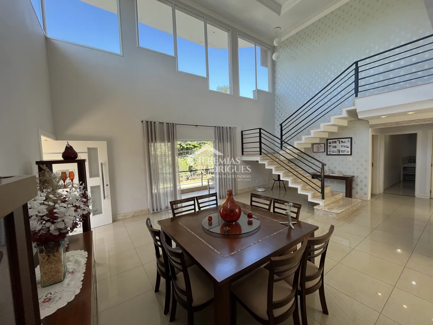 Casa à venda no Condomínio Colonial Village I em Pindamonhangaba/SP