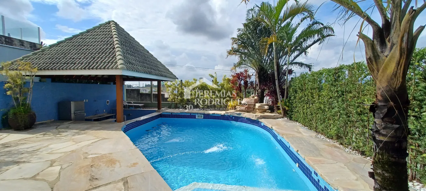 Casa disponível para venda e locação no Condomínio Colonial Village I em Pindamonhangaba/SP