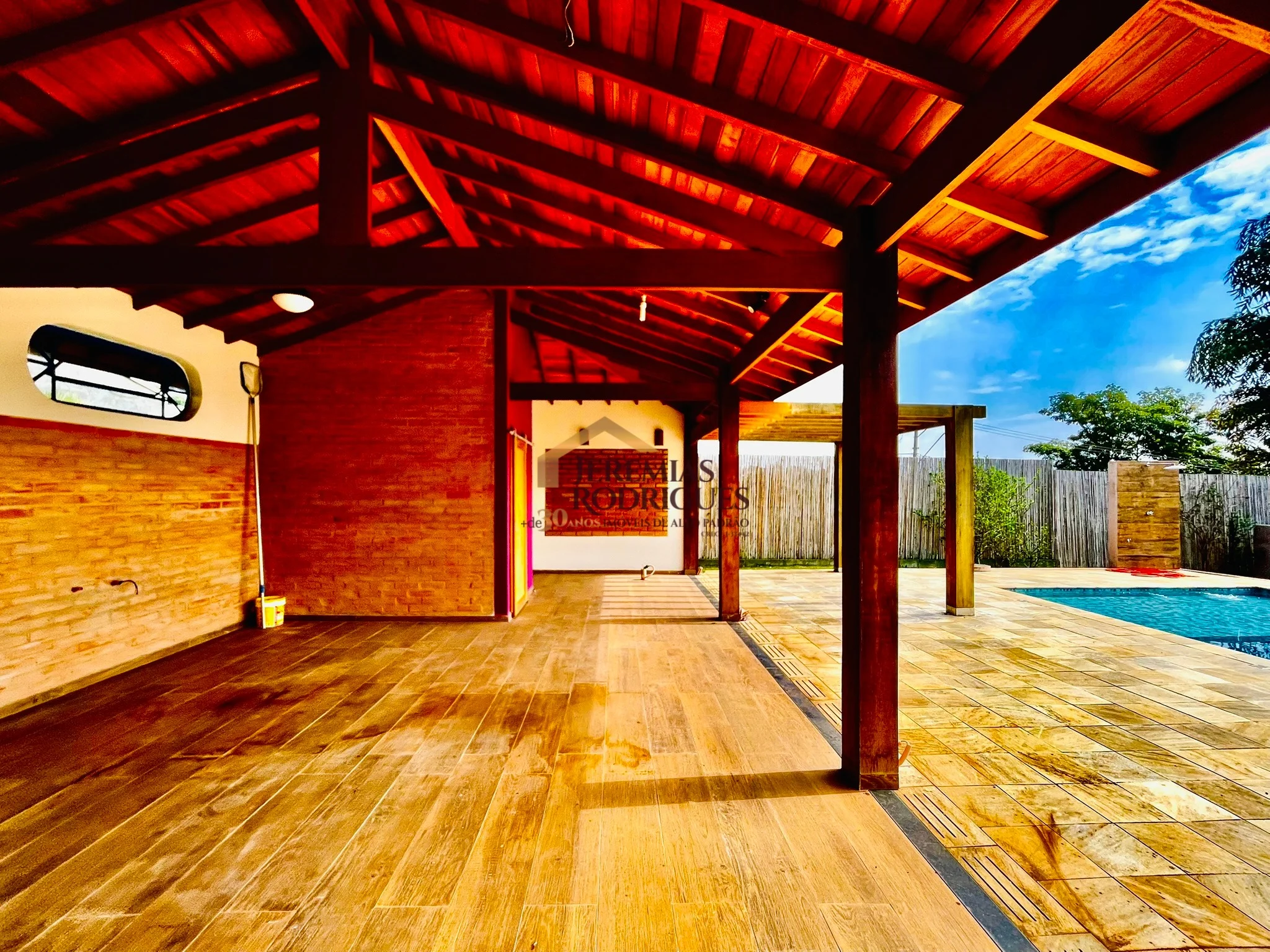 Casa à venda no  Residencial Reserva Altos do Cataguá em Taubaté/SP.