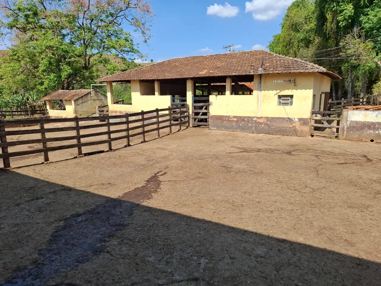 Fazenda à venda com 60 alqueires em Lorena/SP. 