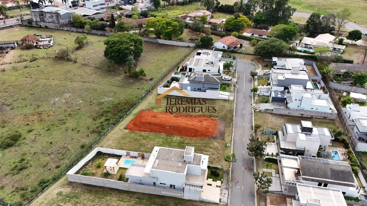 Terreno à venda no Condomínio Reserva Bonsucesso em Pindamonhangaba/SP.