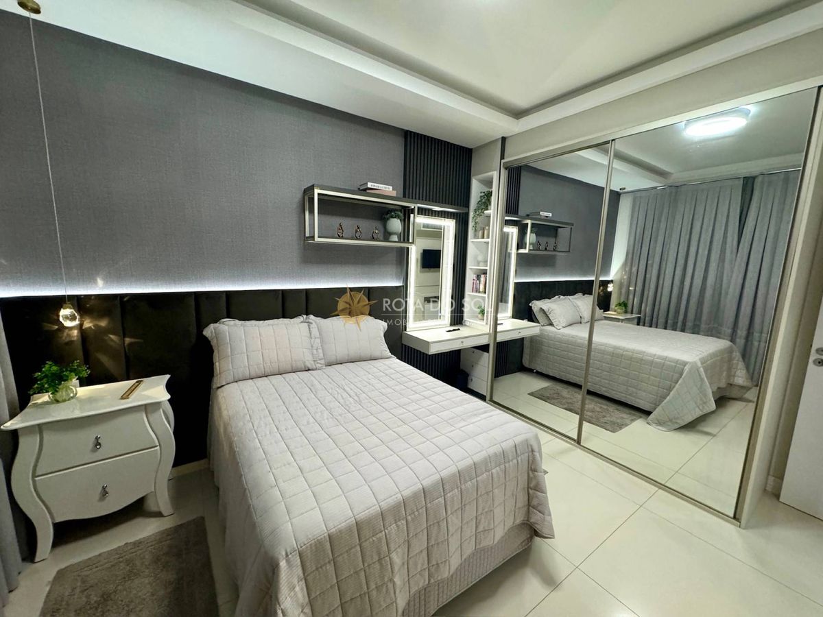 Imperial Palace Apartamento 5 Suítes Meia Praia Itapema SC — foto 23