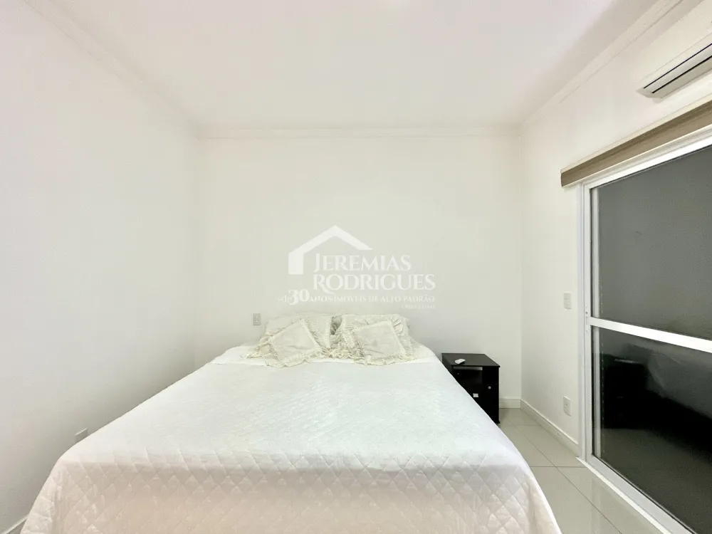 Casa mobiliada para locação no Condomínio Campos do Conde I em Tremembé/SP. 