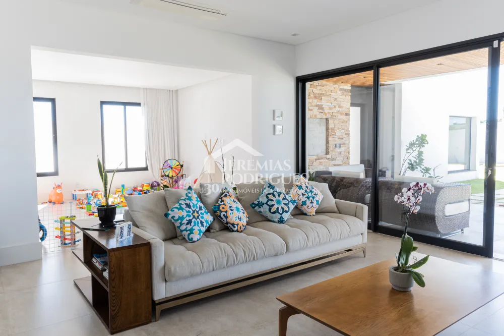 Casa com 4 suítes, 529,3 m² - Condomínio Colonial Village II - Pindamonhangaba/SP