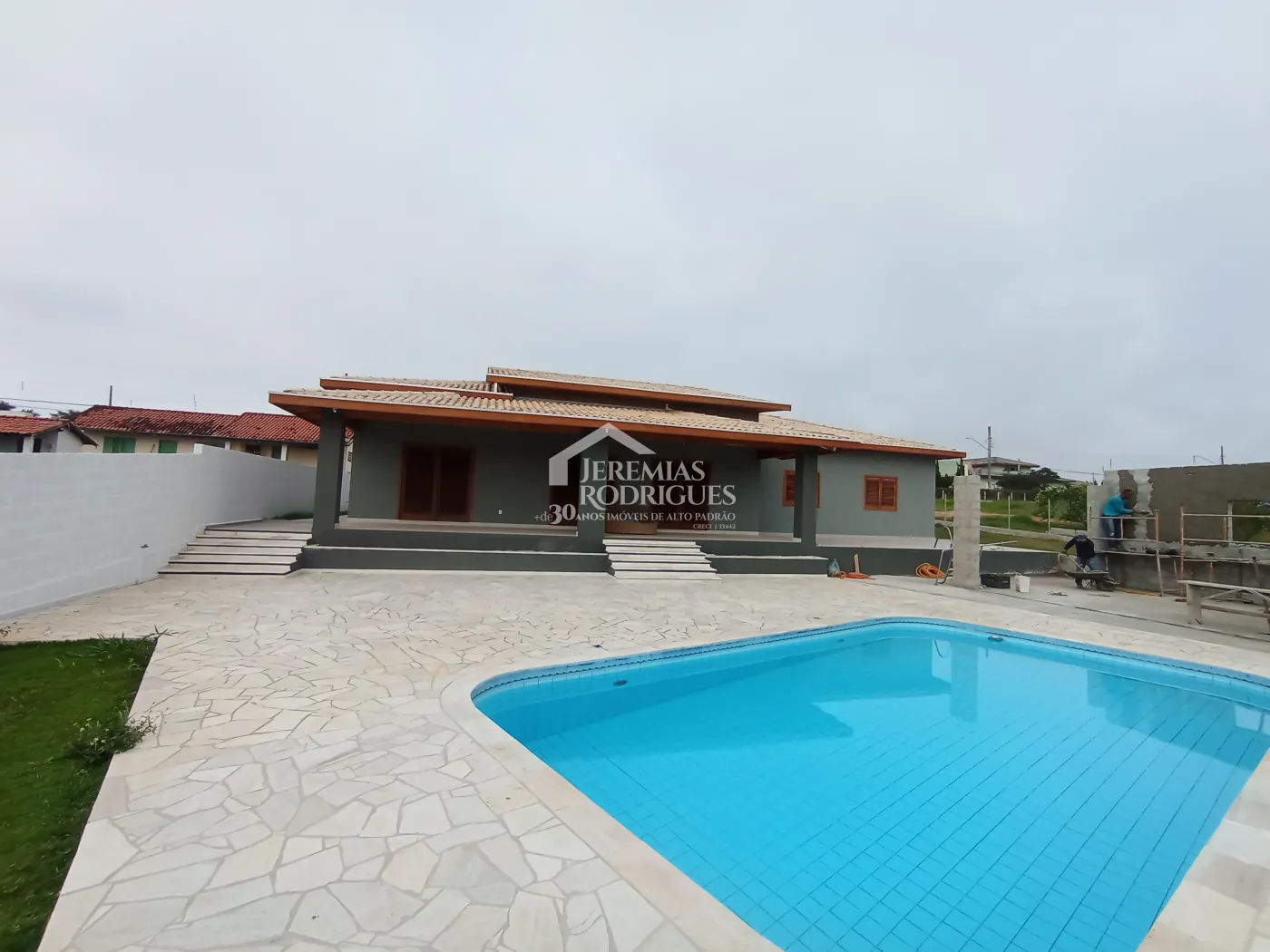 Casa à venda com 4 dormitórios no Condomínio Chácaras Cataguá em Taubaté/SP