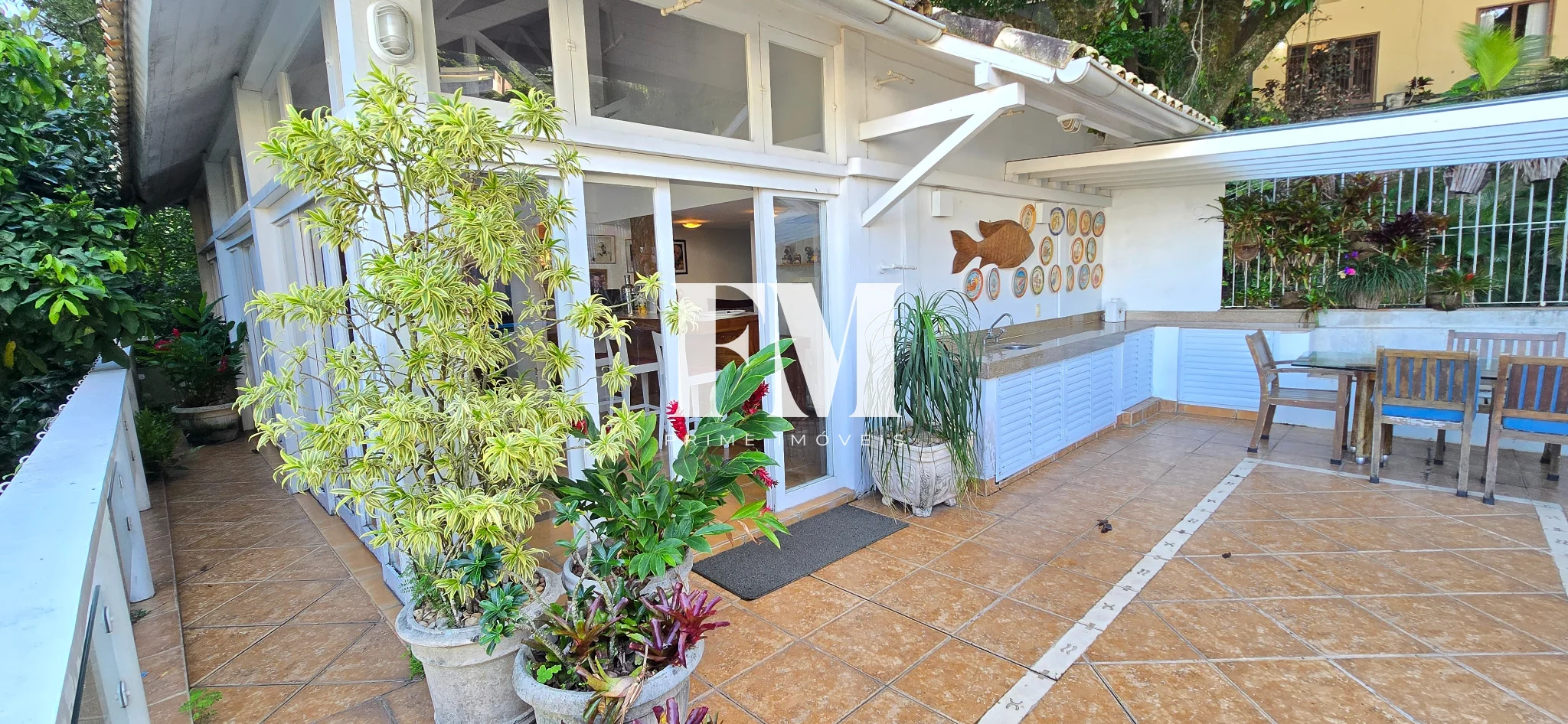Casa Espetacular a venda na Lagoa | Rua Sacopã | Original 4 Quartos (3 Suítes) | com Piscina e Vista Panorâmica.              e Piscina - foto 9