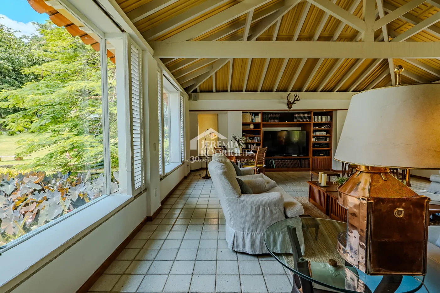 Fazenda à venda com 3.389.000,00 m² em Piraí/RJ.