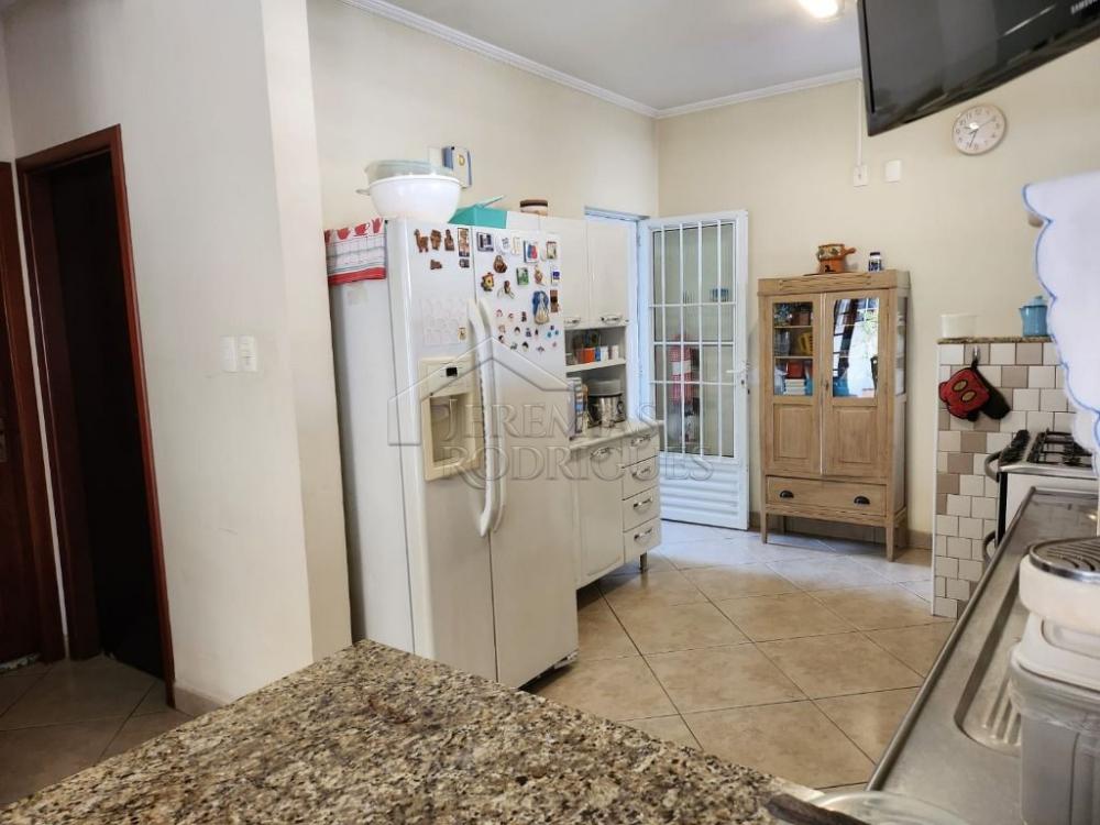 Casa à venda com 4 dormitórios no bairro Alto do Tabaú em  Pindamonhangaba/SP.