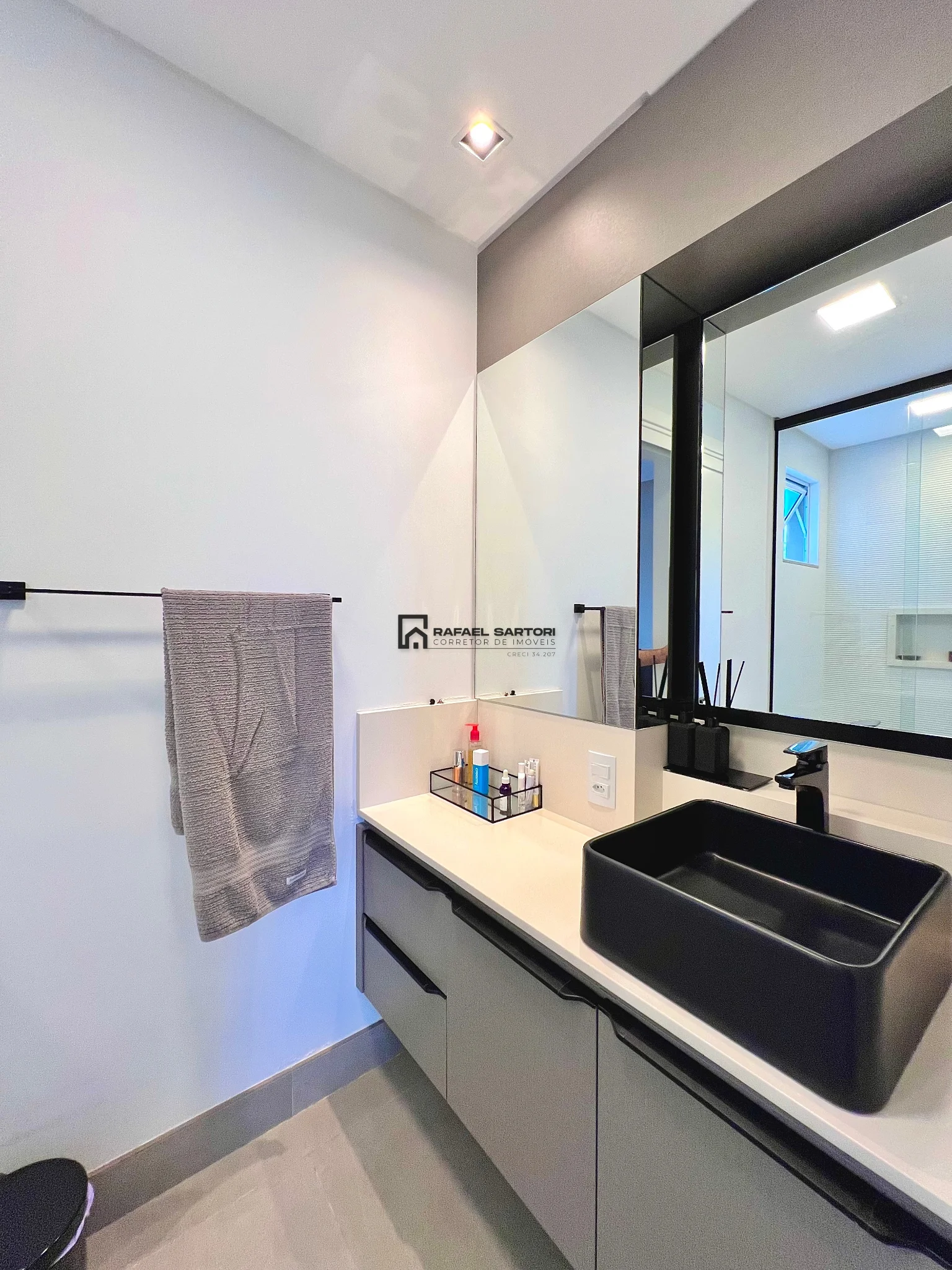 APARTAMENTO MOBILIADO NA VILA NOVA