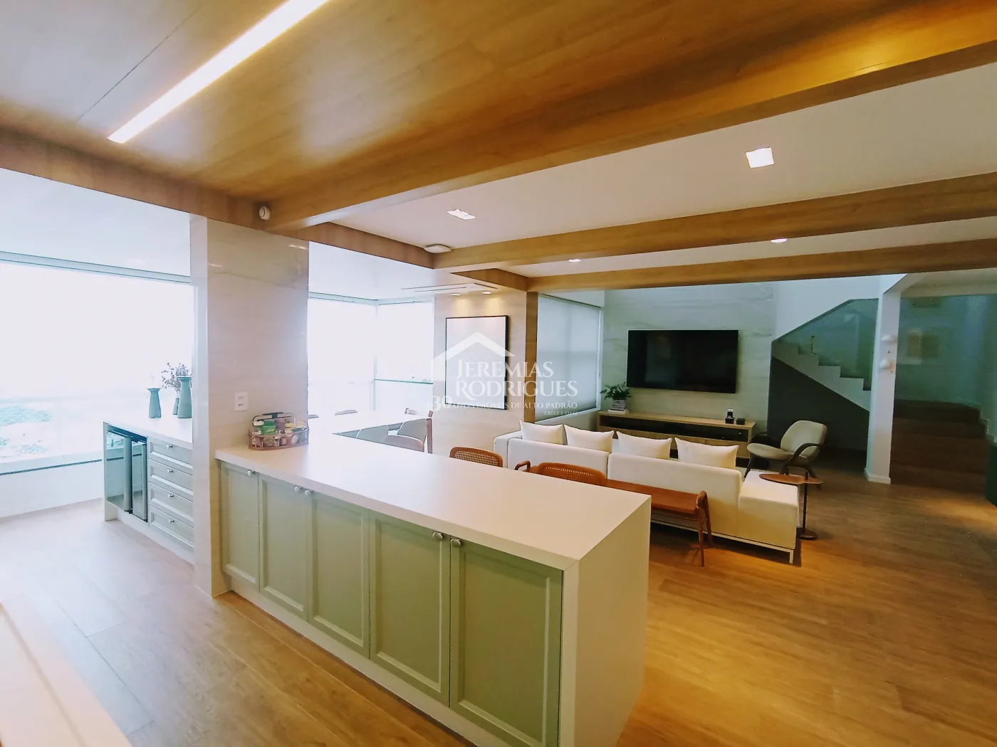 Cobertura duplex à venda com 3 dormitórios, 182 m² no Edifício Vert Residence em Taubaté/SP