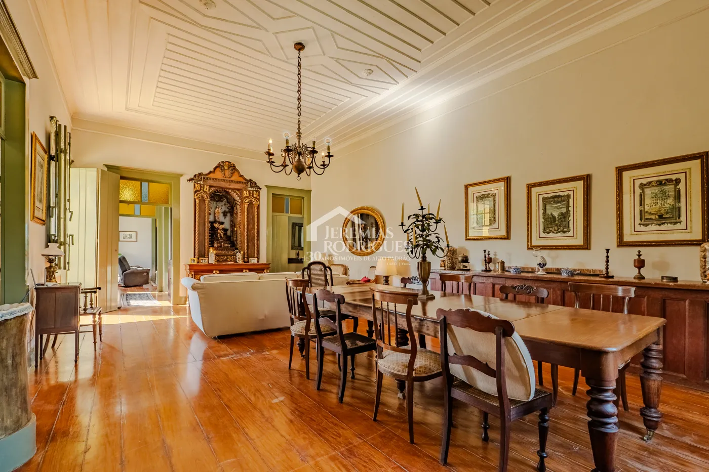 Fazenda à venda com 919,6 hectares em Cachoeira Paulista/SP.