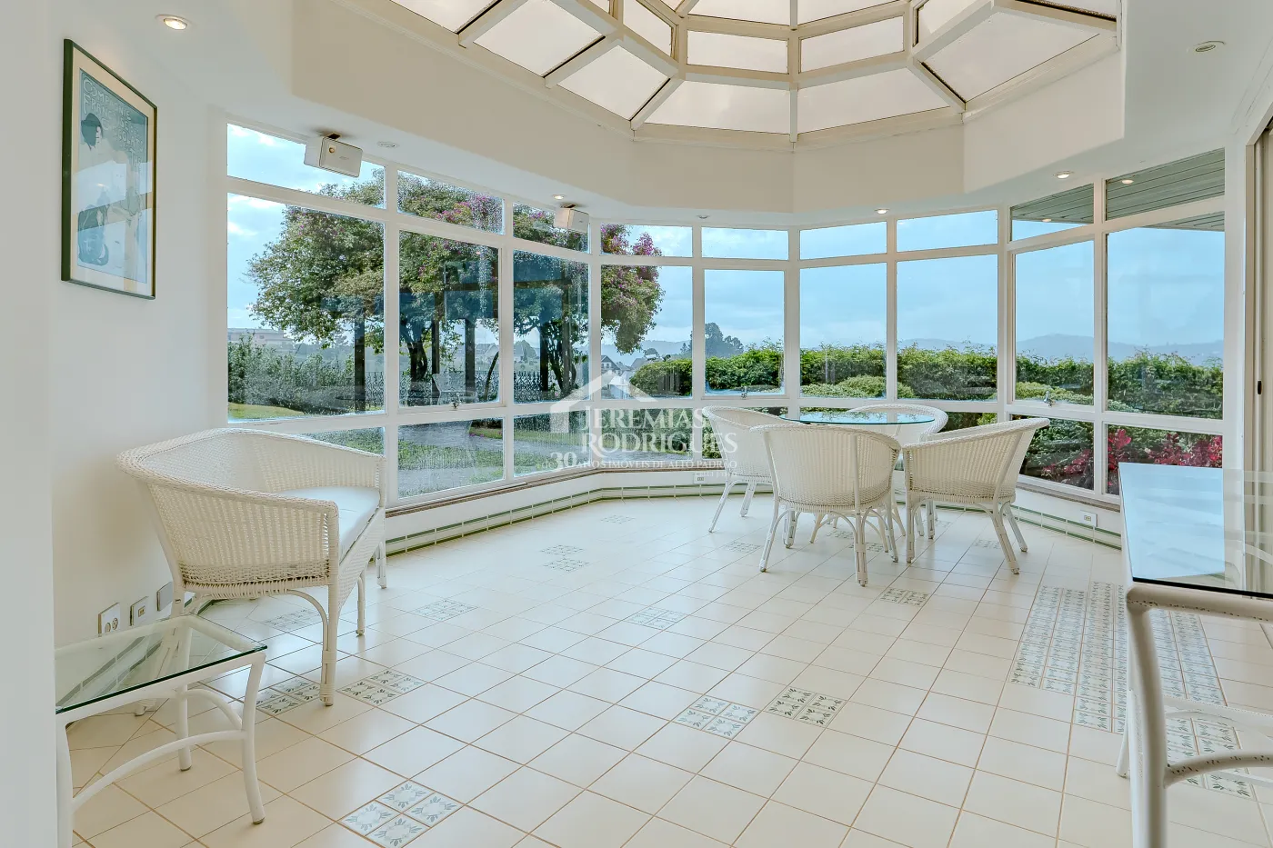 Casa com 4 suítes, 670 m² - Alto do Capivari - Campos do Jordão/SP.